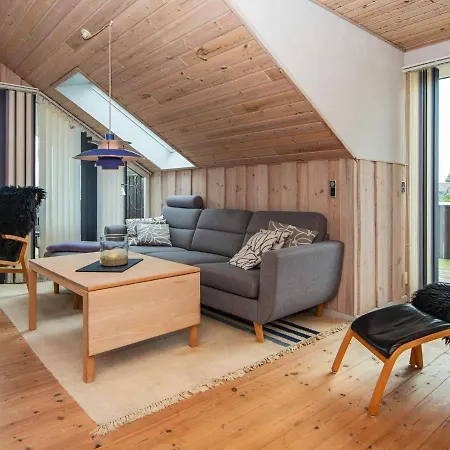 8 Person Holiday In Harbo Re Prázdninový dům *